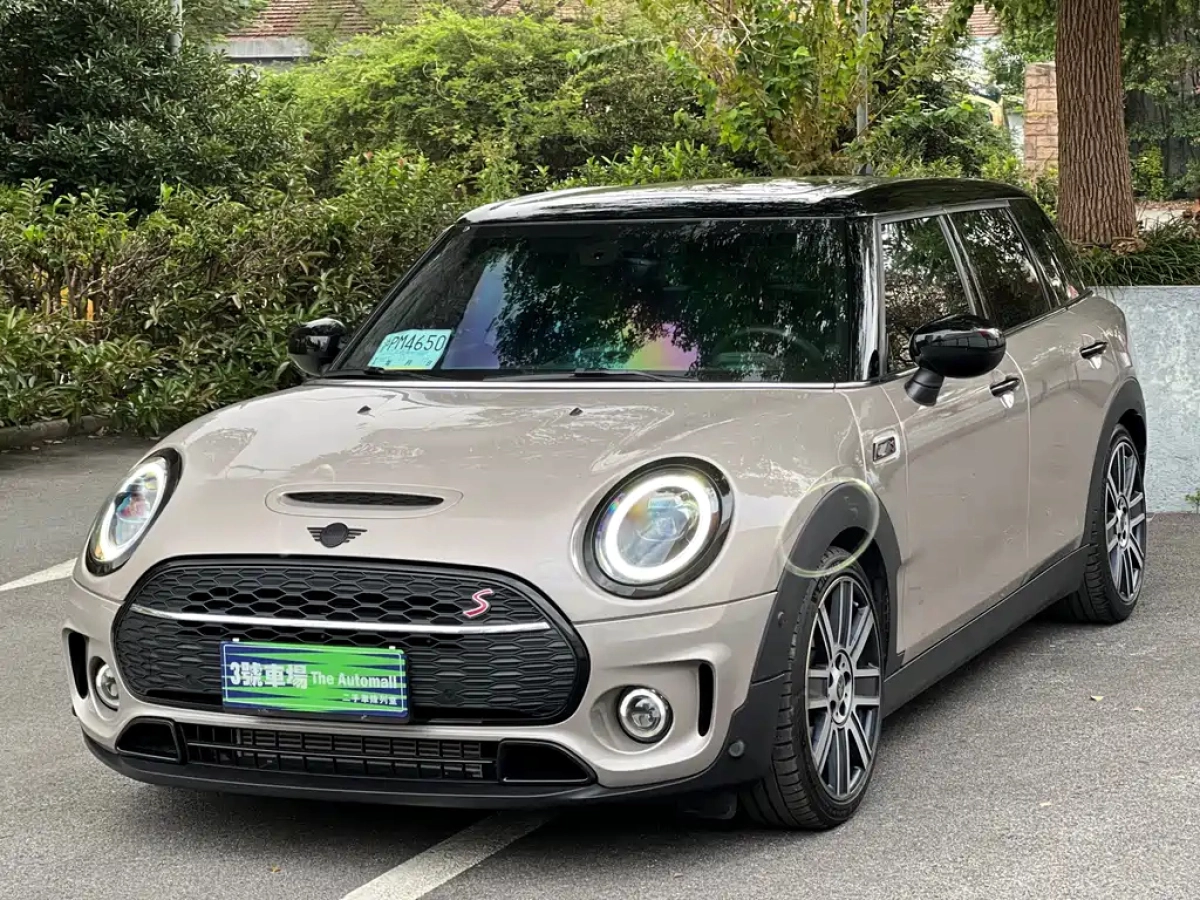 MINI CLUBMAN  2024
