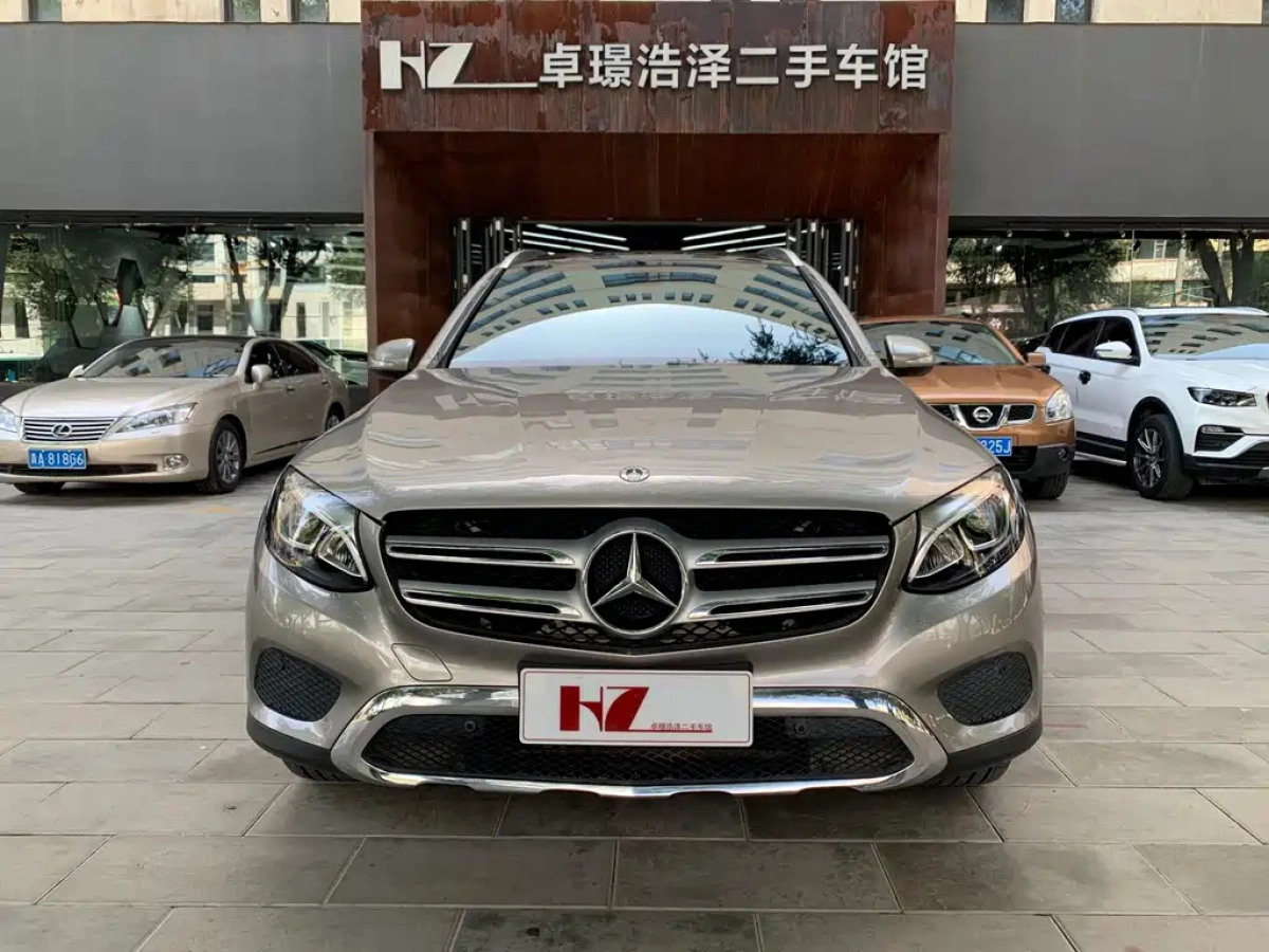 MERCEDES BENZ GLC