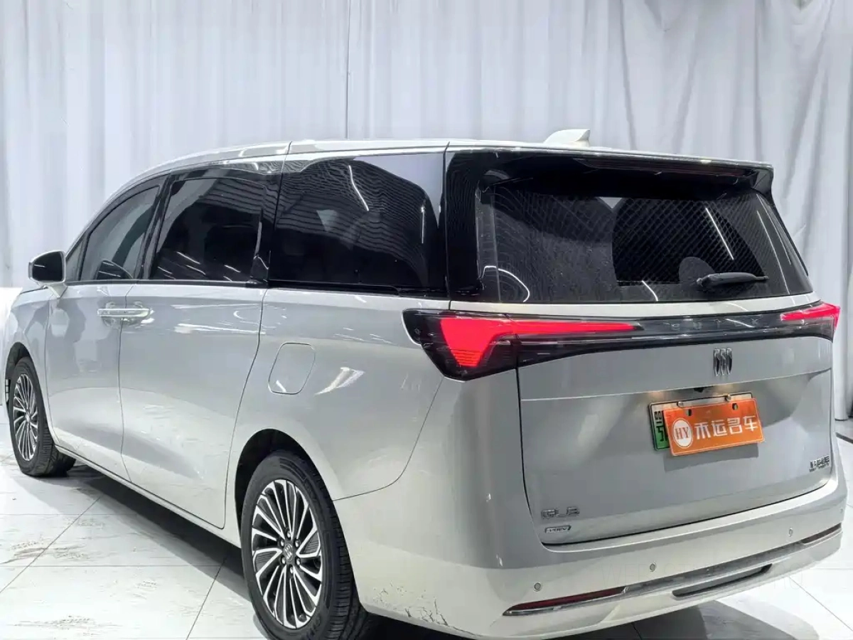 BUICK GL8 NEW ENERGY