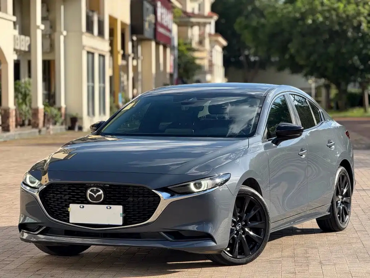 MAZDA 3 AXELA