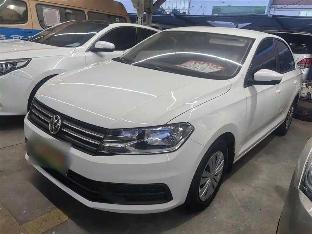 VOLKSWAGEN SANTANA  2019