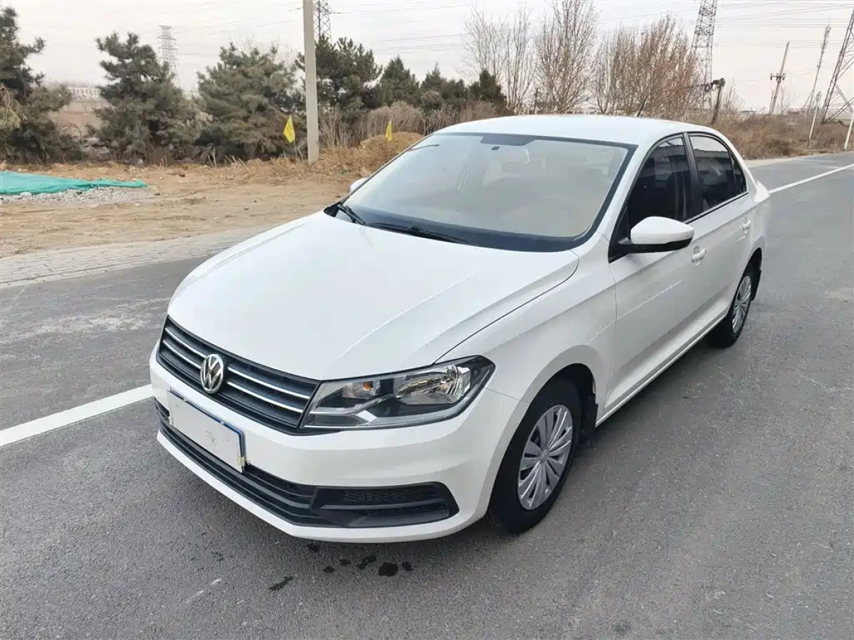 VOLKSWAGEN SANTANA  2019