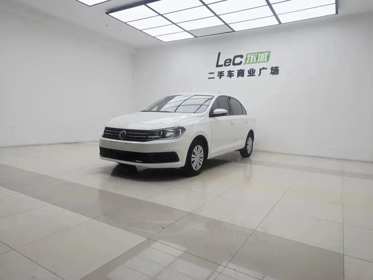 VOLKSWAGEN SANTANA  2021