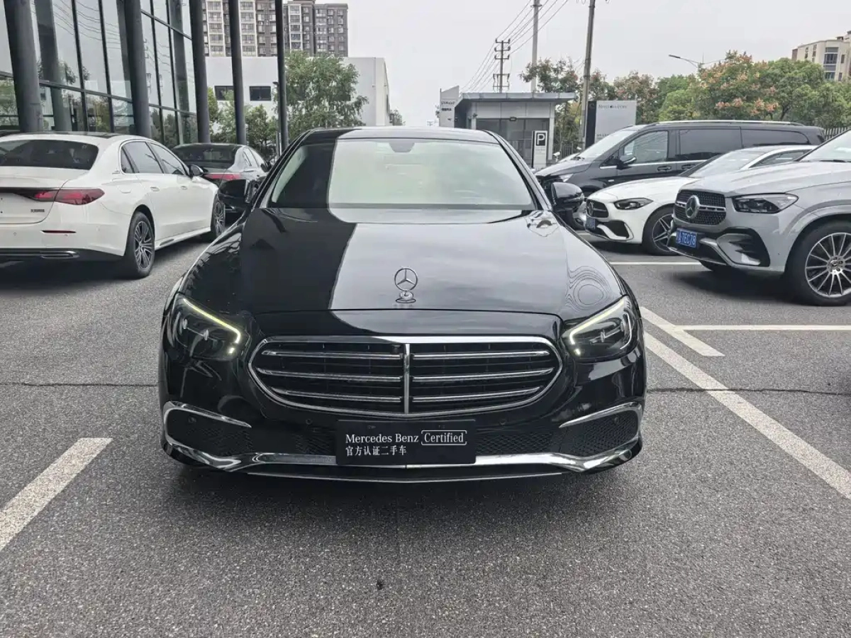 MERCEDES BENZ E-CLASS
