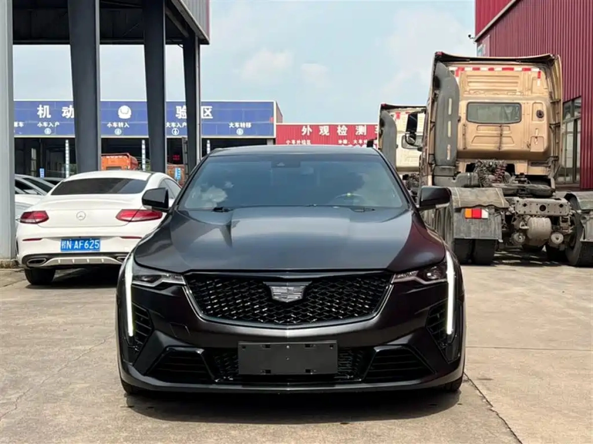 CADILLAC CT4