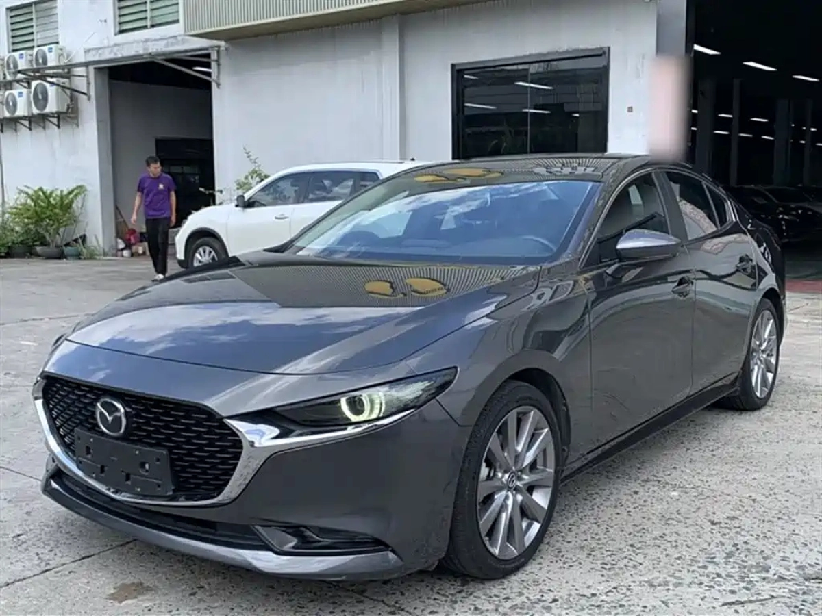 MAZDA 3 AXELA
