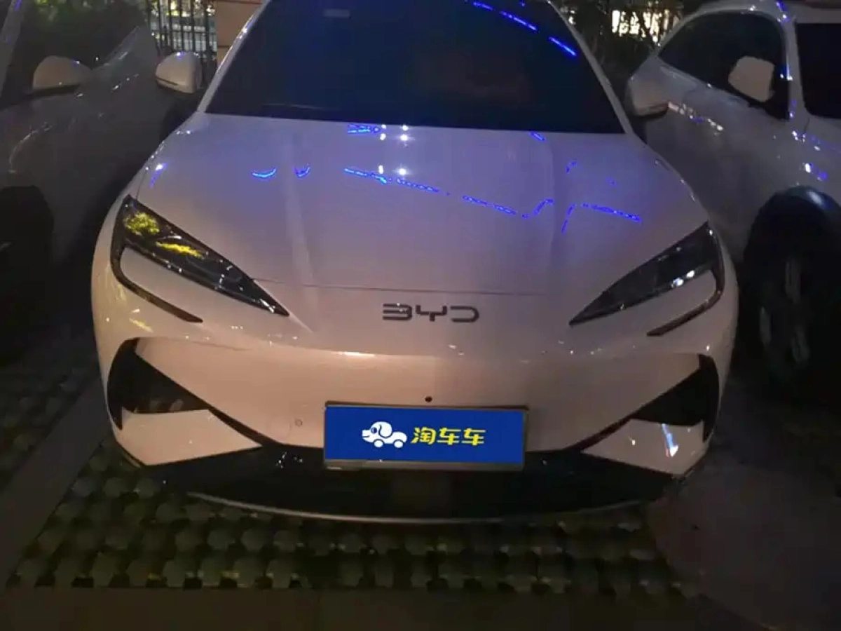 BYD SEALION 07 EV