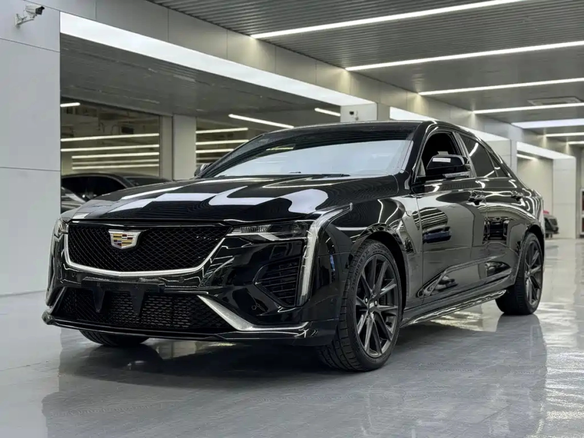 CADILLAC CT4  2021