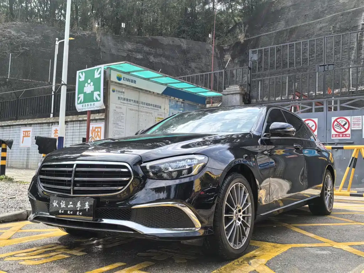 MERCEDES BENZ E-CLASS