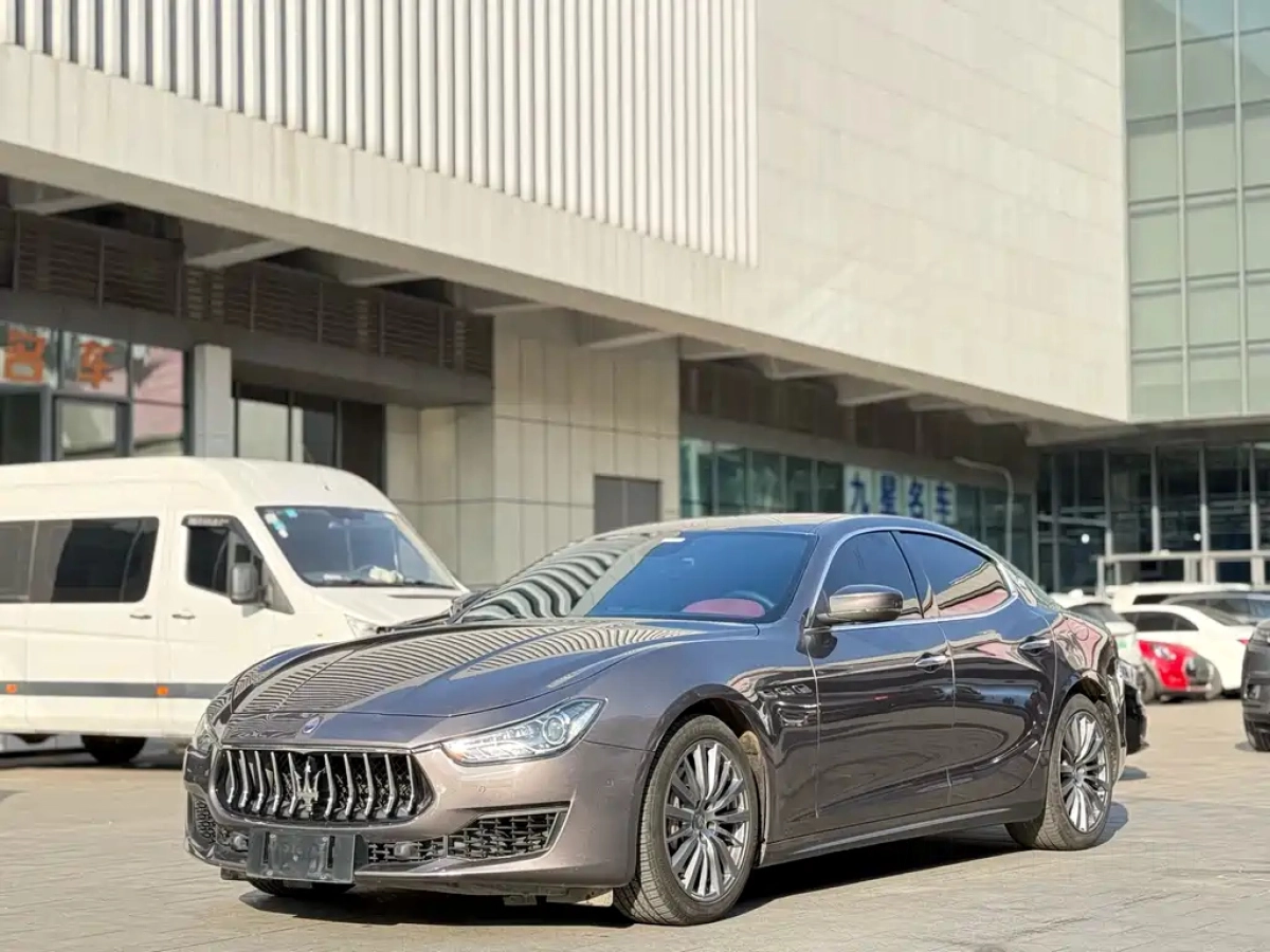 MASERATI GHIBLI