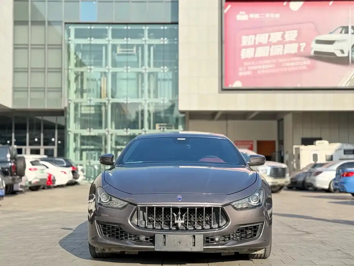 MASERATI GHIBLI