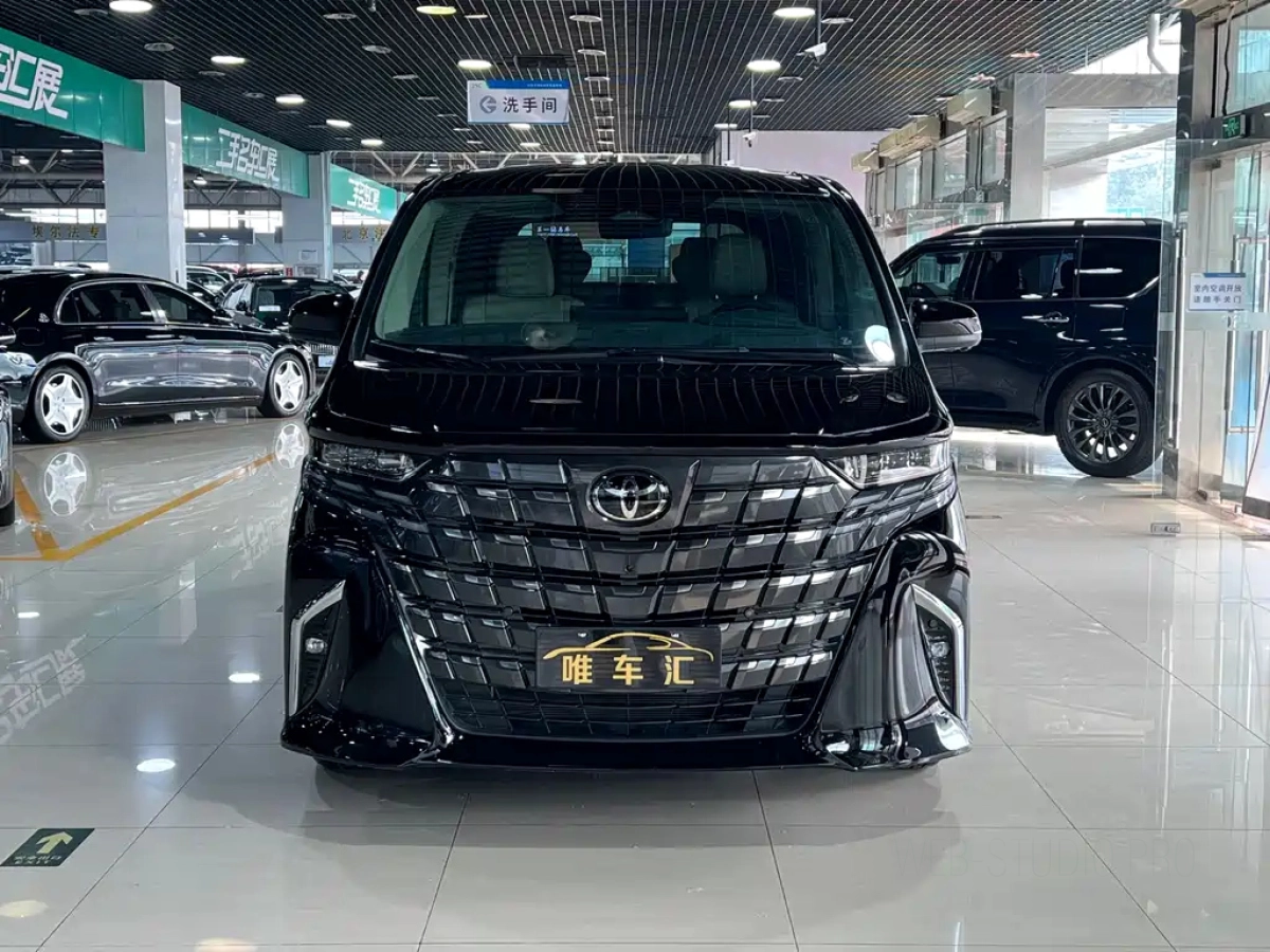TOYOTA ALPHARD