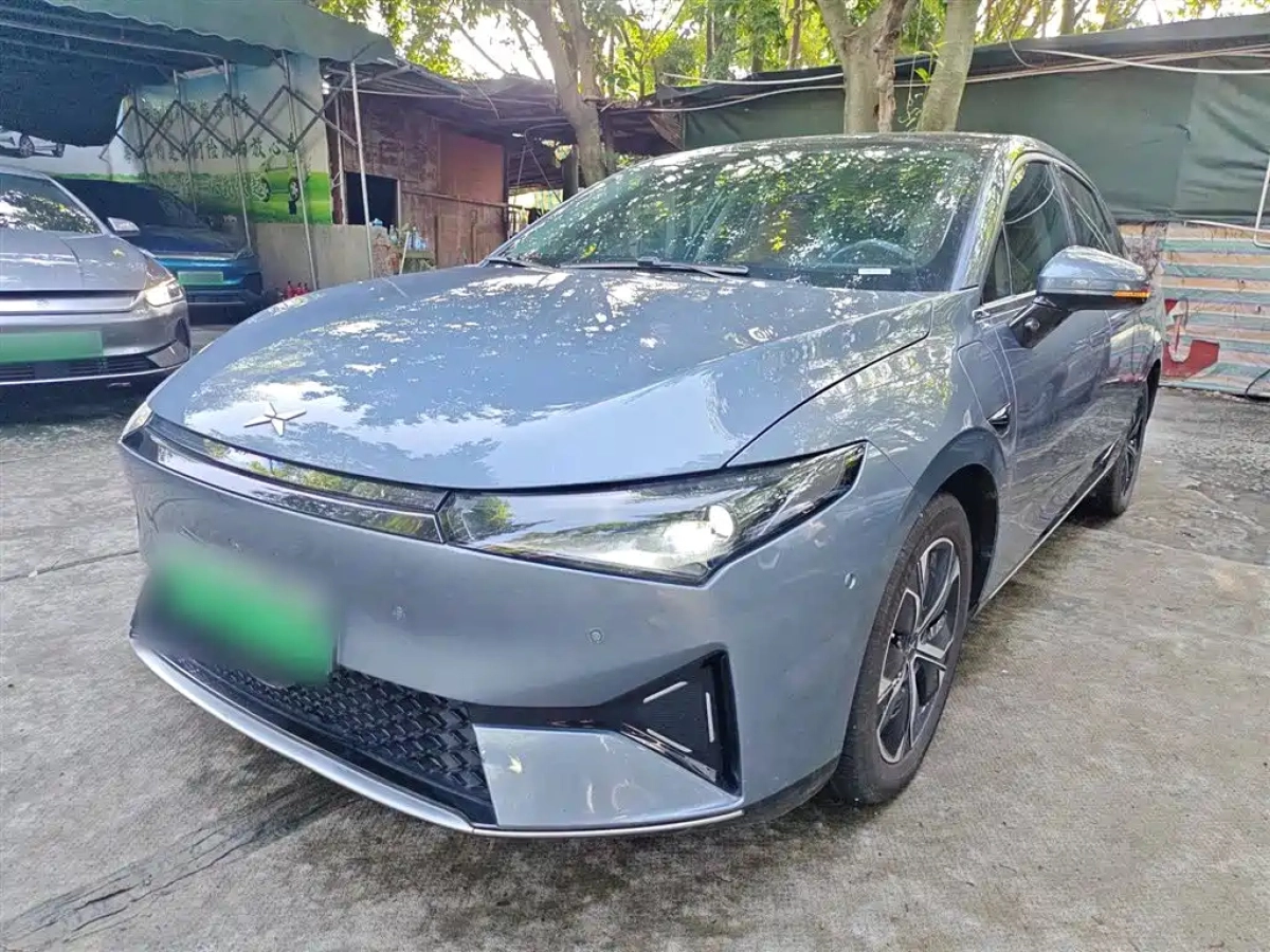 XPENG MOTORS P5  2022