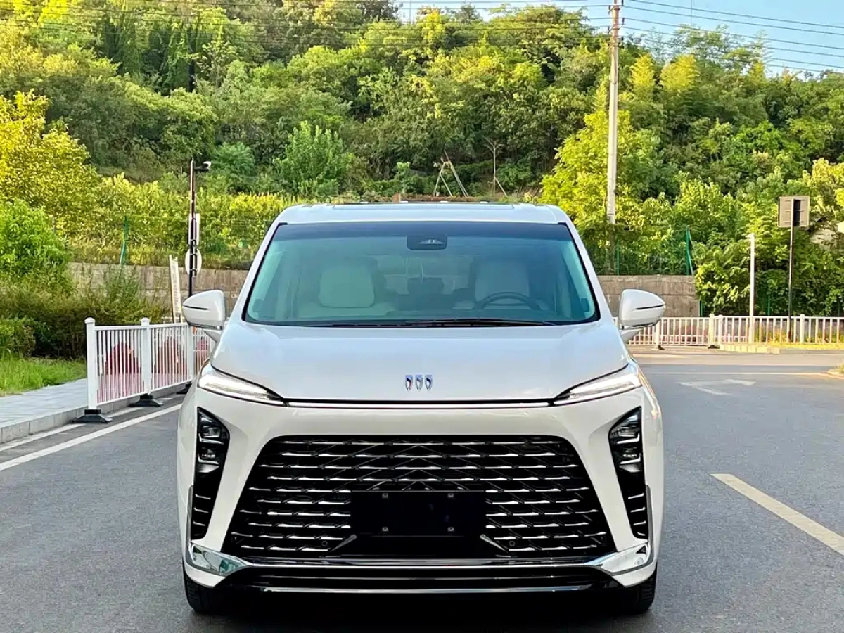 BUICK GL8 NEW ENERGY