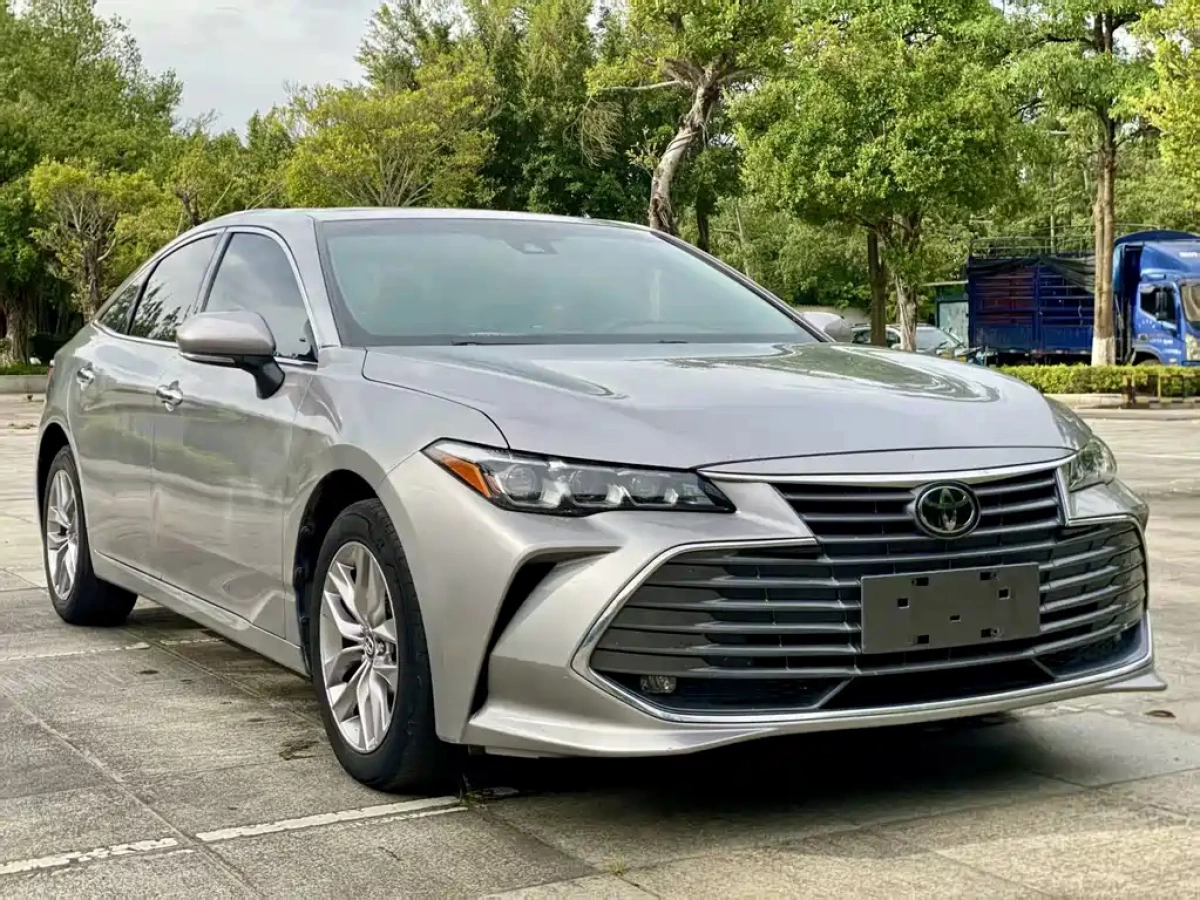 TOYOTA AVALON