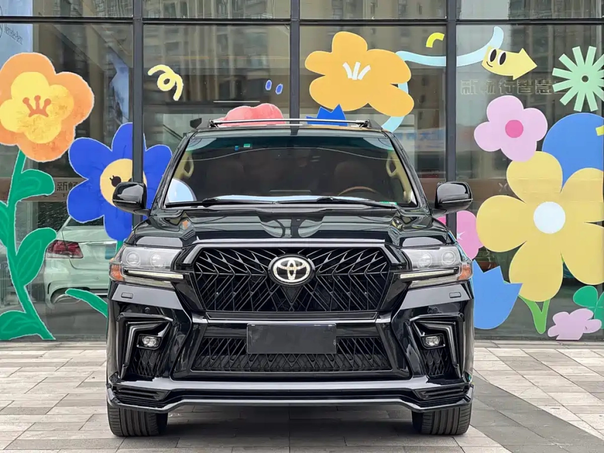 TOYOTA LAND CRUISER IMPORT