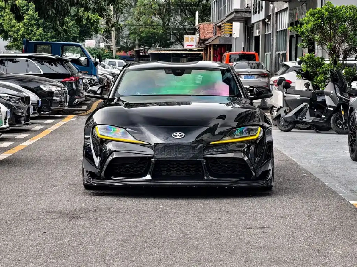TOYOTA SUPRA