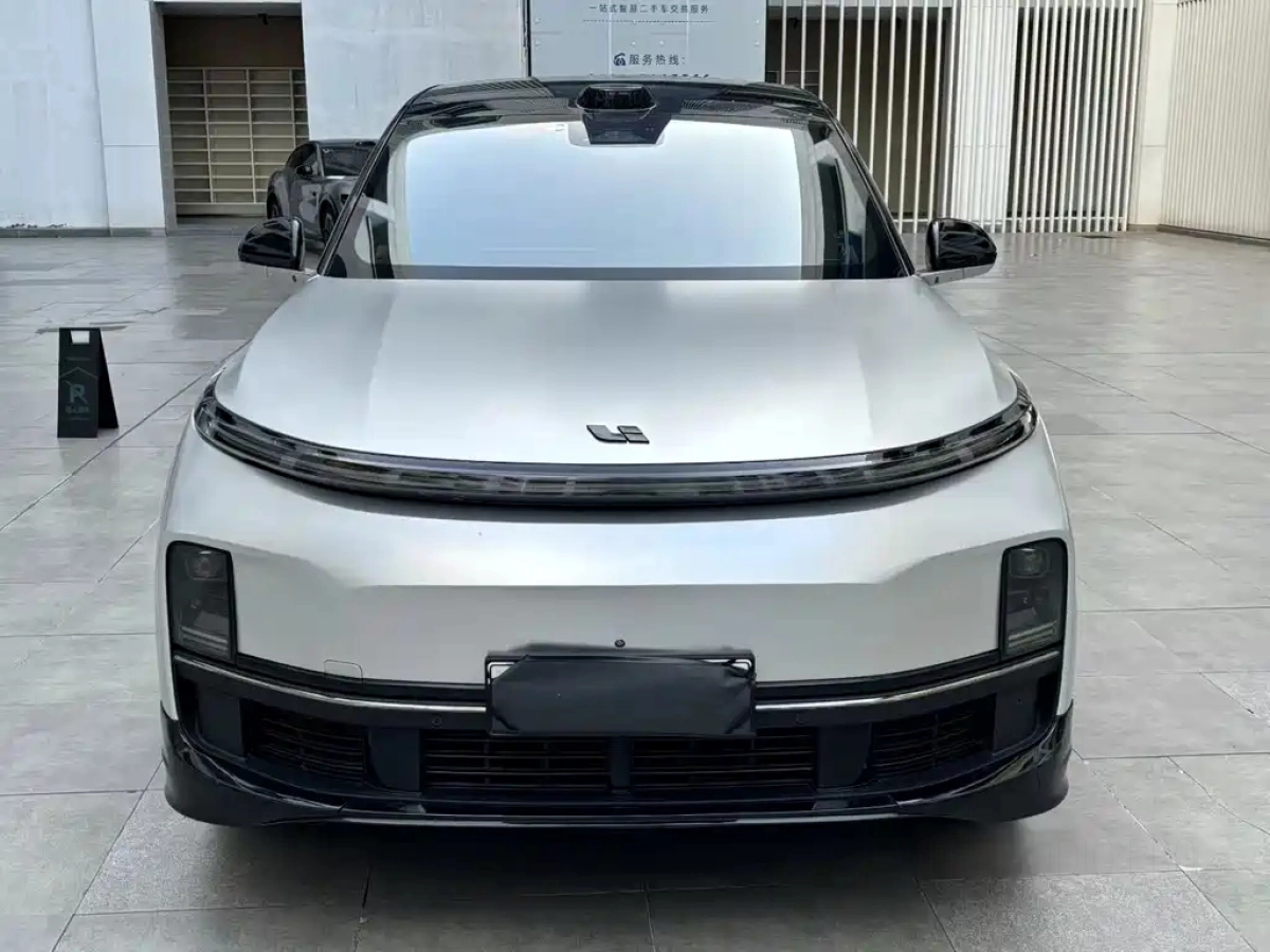 LI AUTO L8