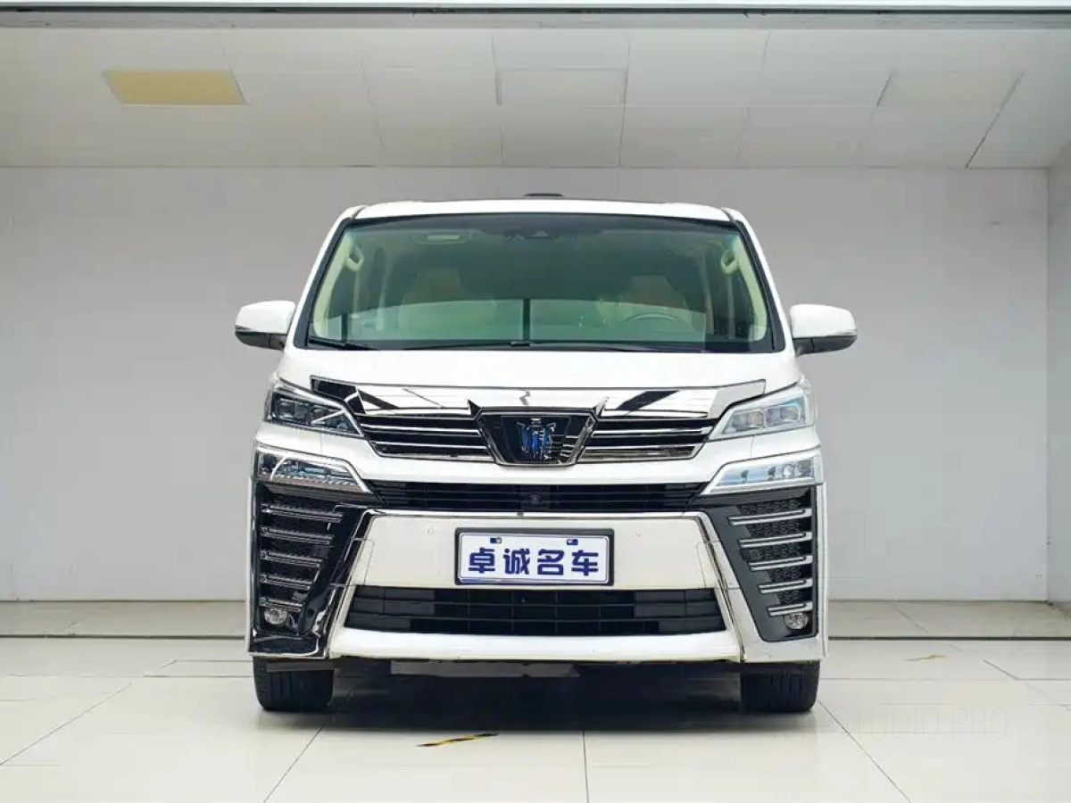TOYOTA VELLFIRE
