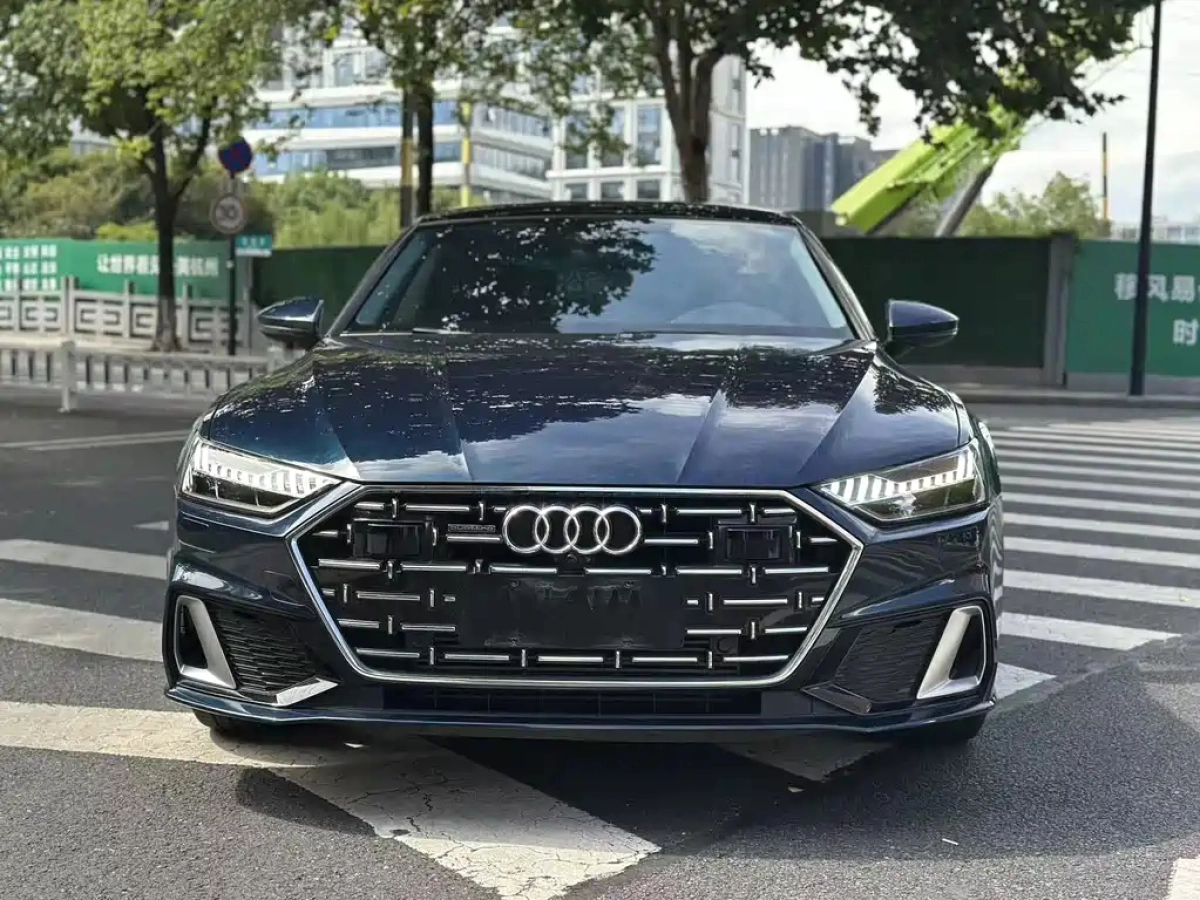 AUDI A7L