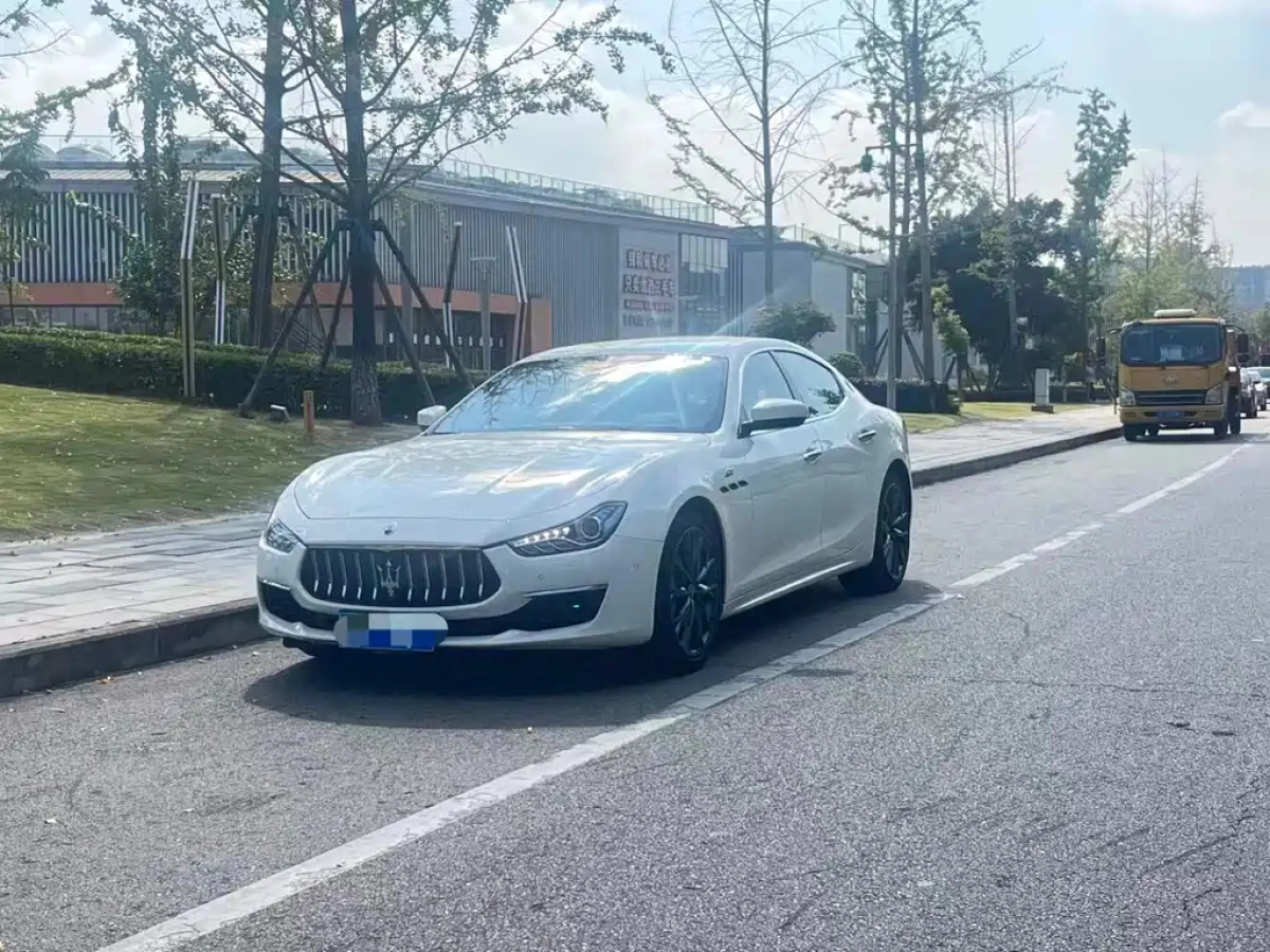 MASERATI GHIBLI