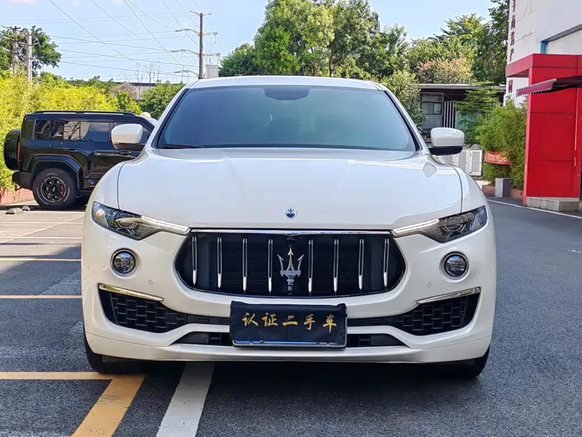 MASERATI LEVANTE