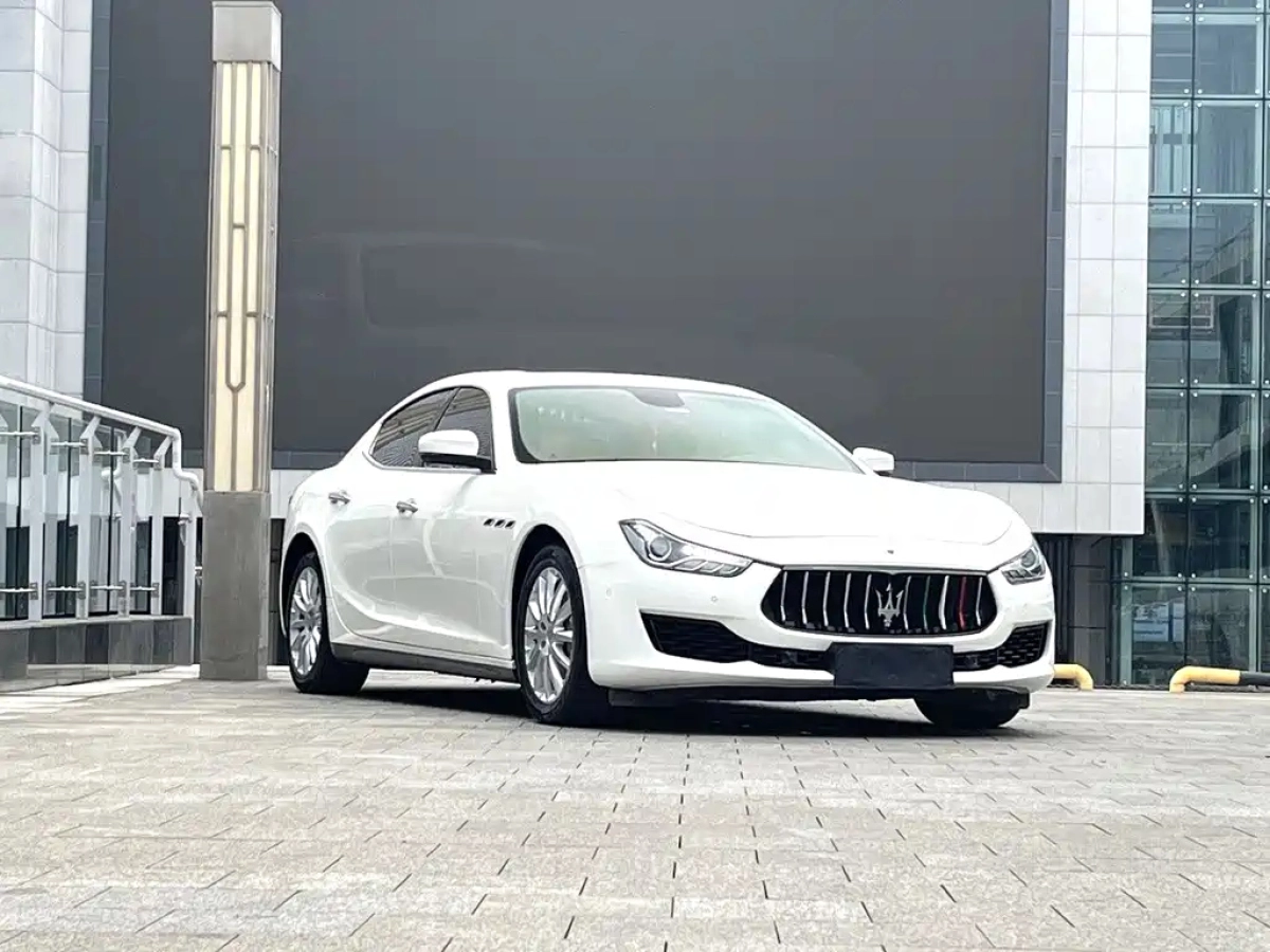 MASERATI GHIBLI
