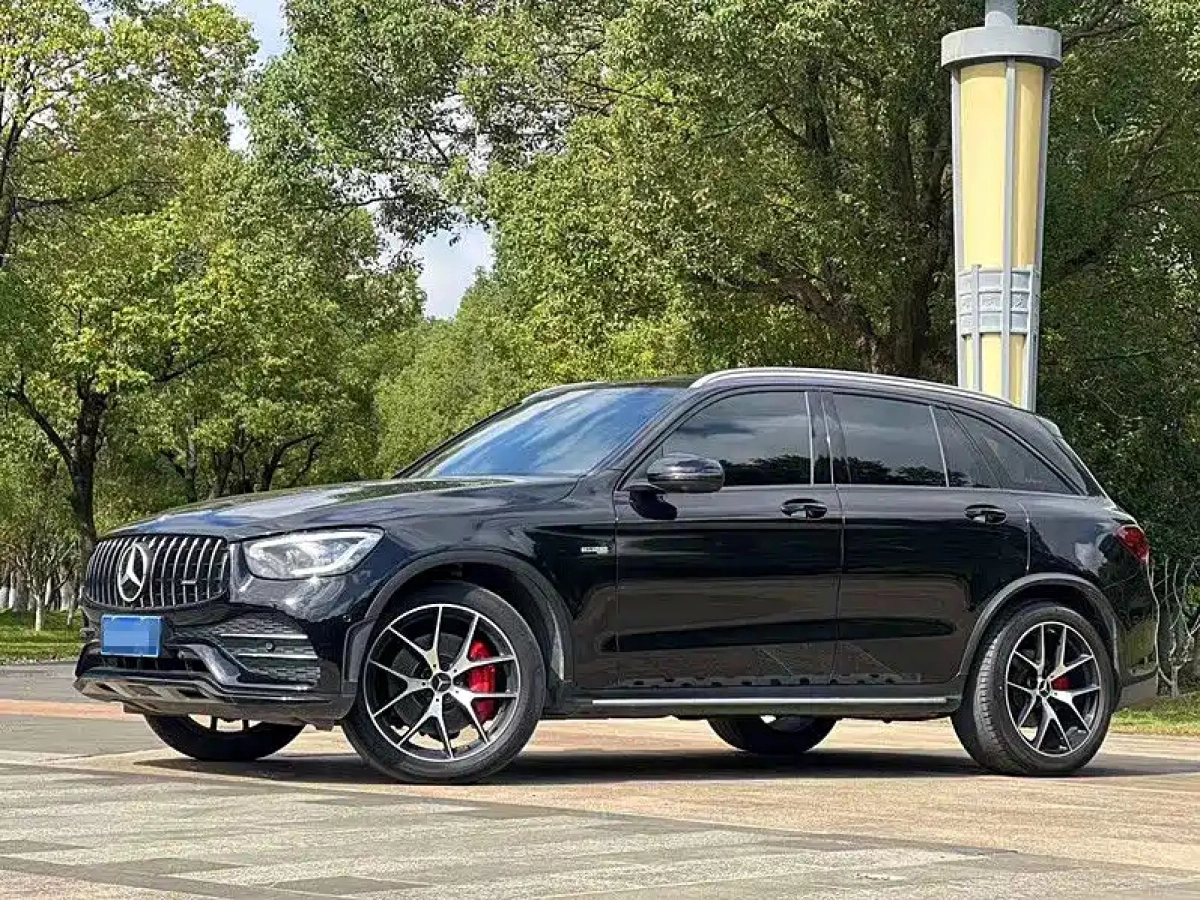 MERCEDES BENZ GLC AMG  2020