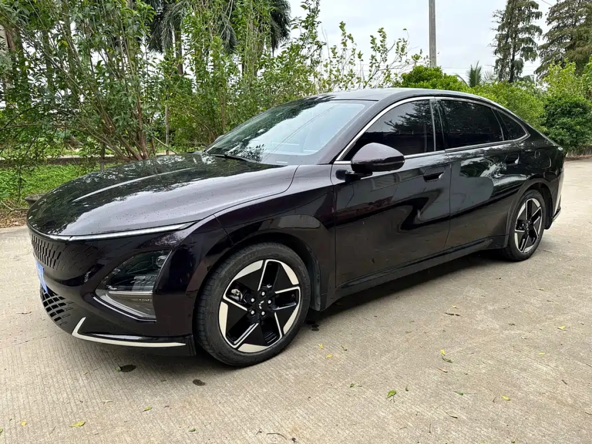 SGMW WULING STARLIGHT