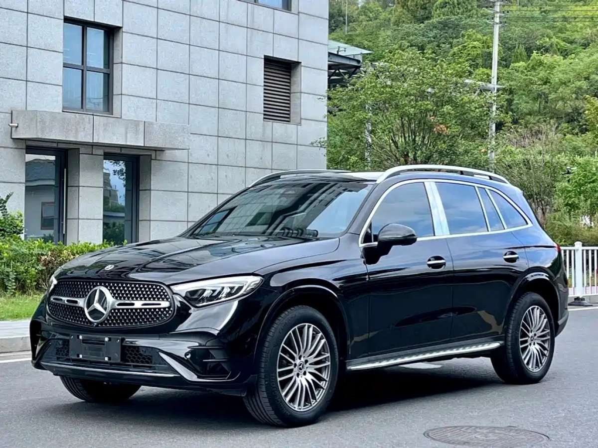 MERCEDES BENZ GLC