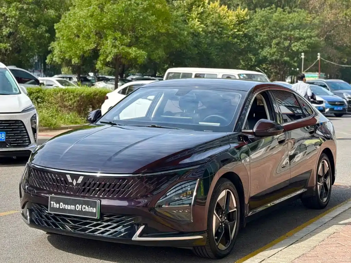 SGMW WULING STARLIGHT