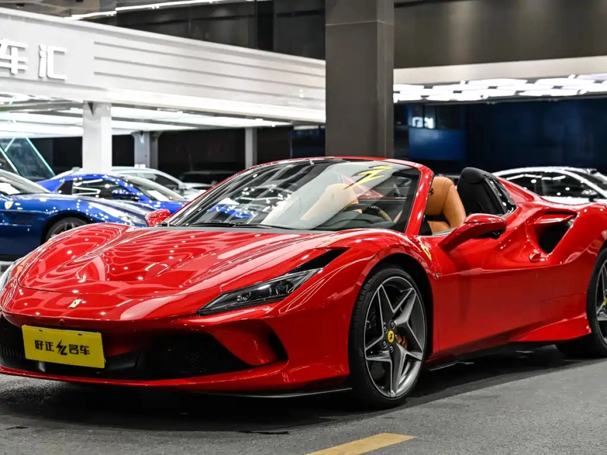 FERRARI F8