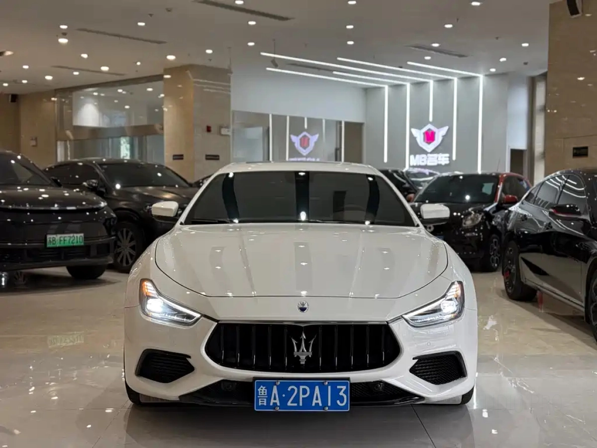 MASERATI GHIBLI