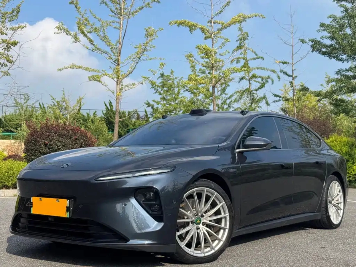 NIO ET7