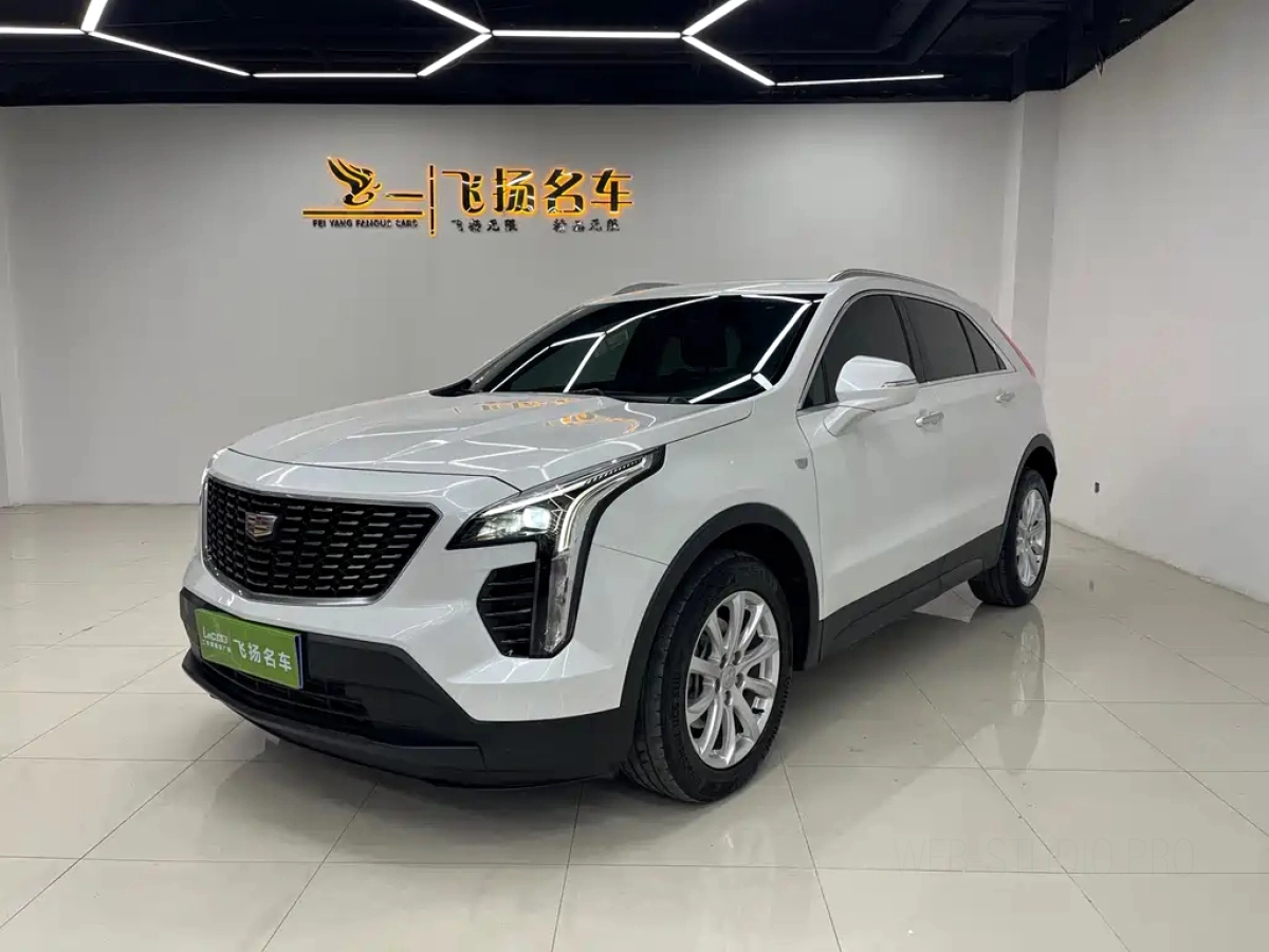 CADILLAC XT4