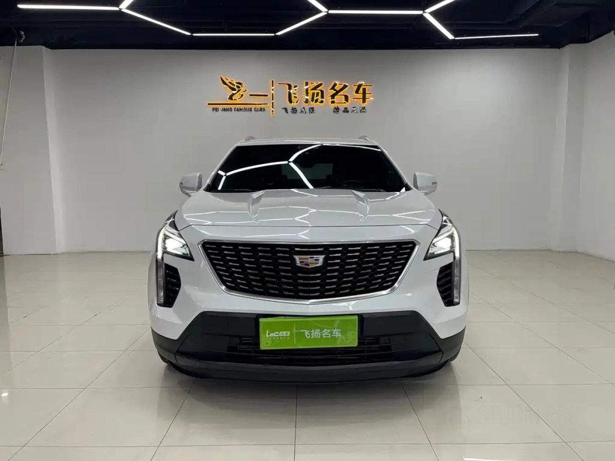 CADILLAC XT4