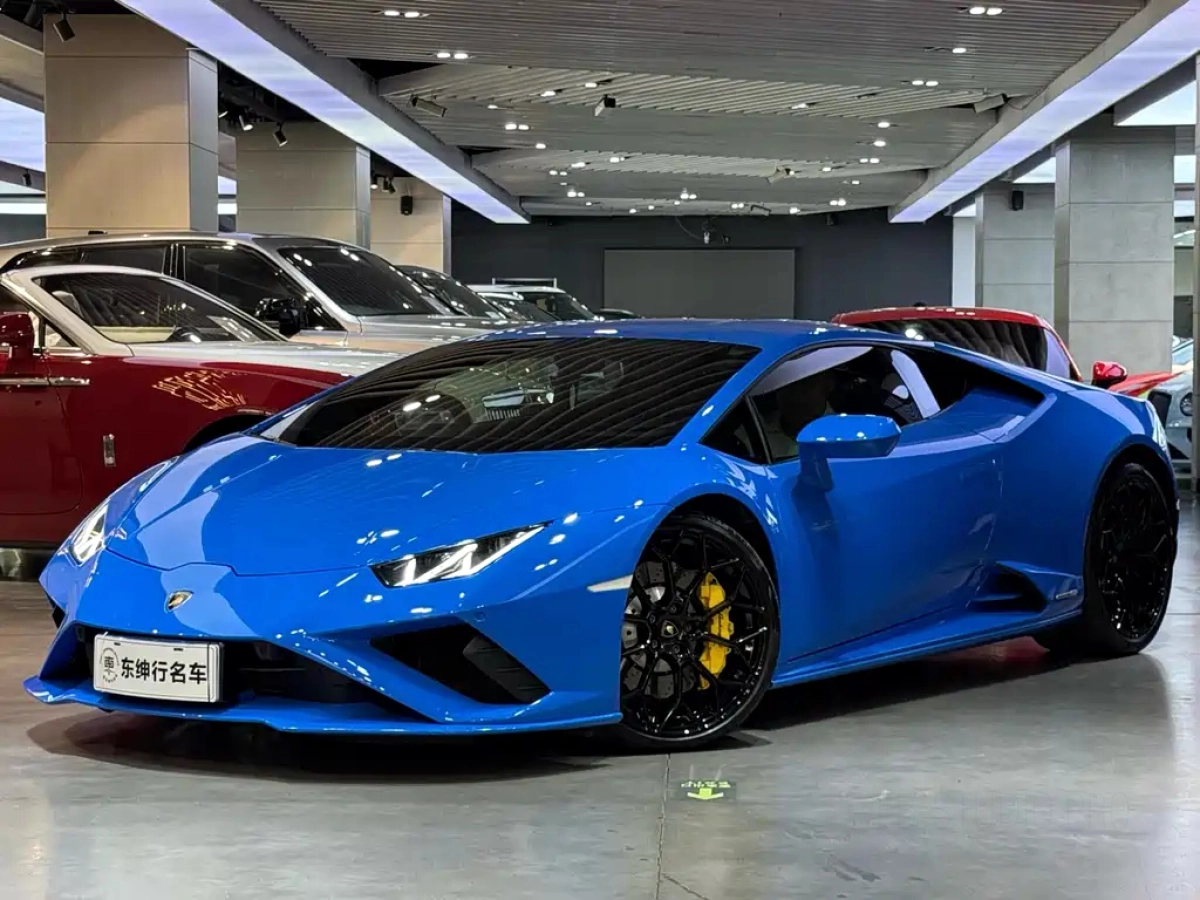 LAMBORGHINI HURACAN