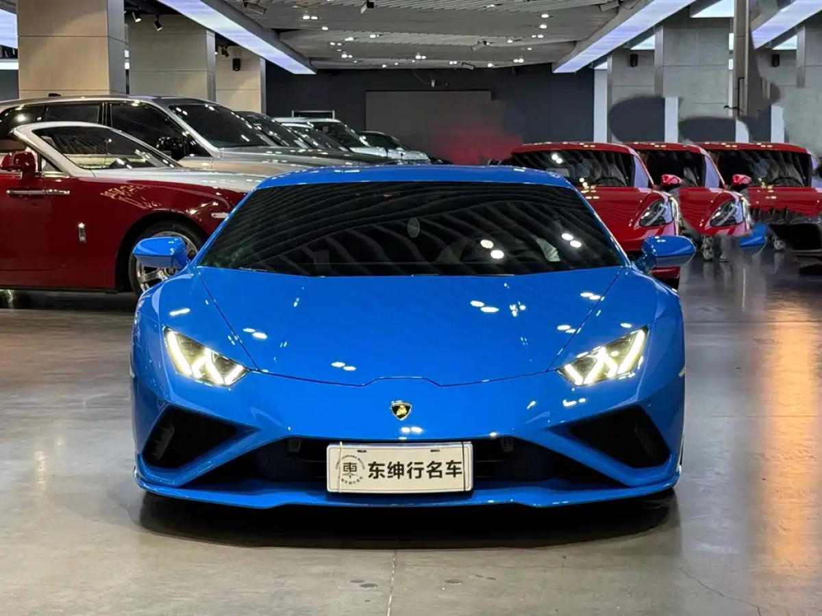 LAMBORGHINI HURACAN