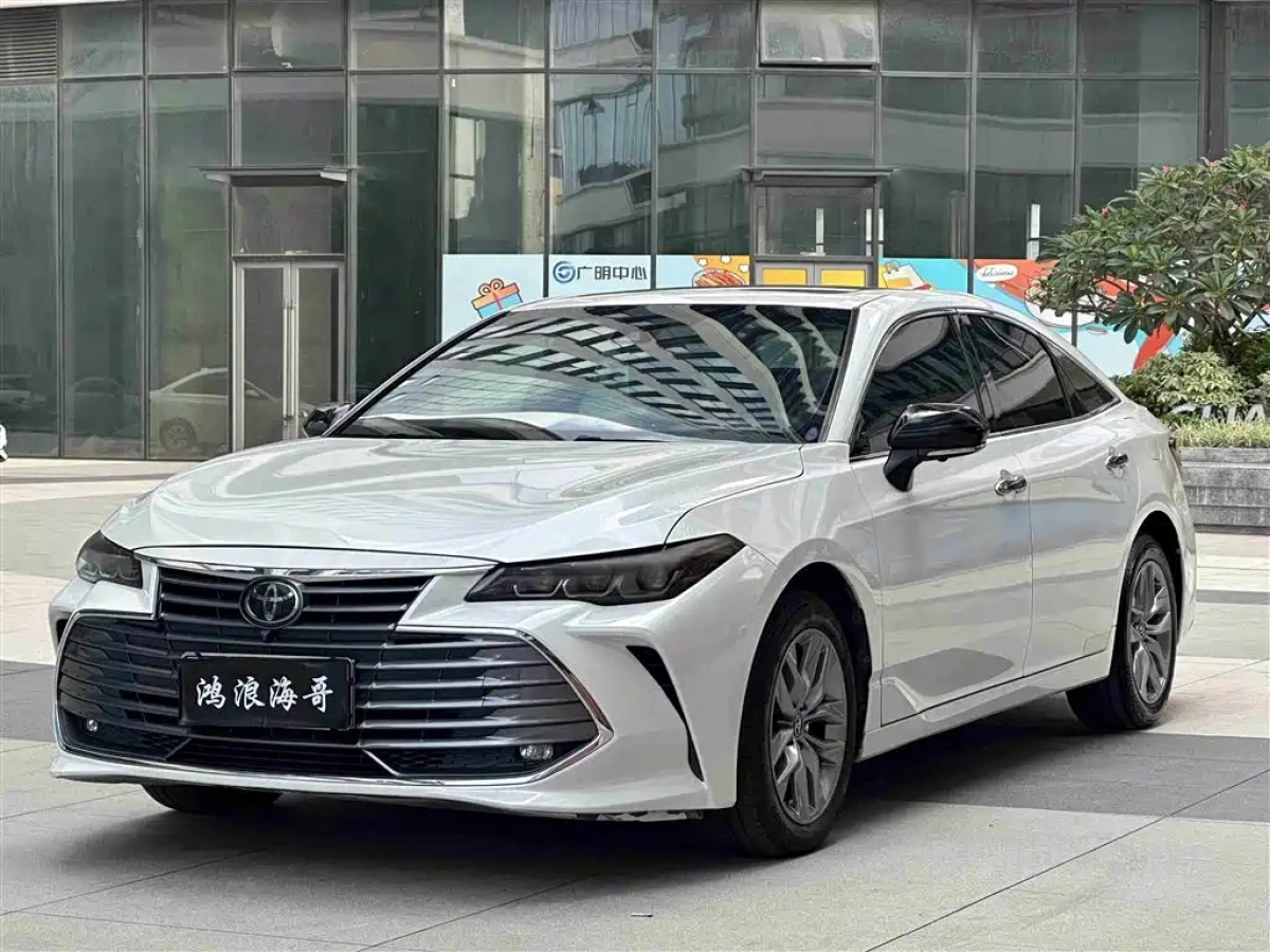 TOYOTA AVALON  2019
