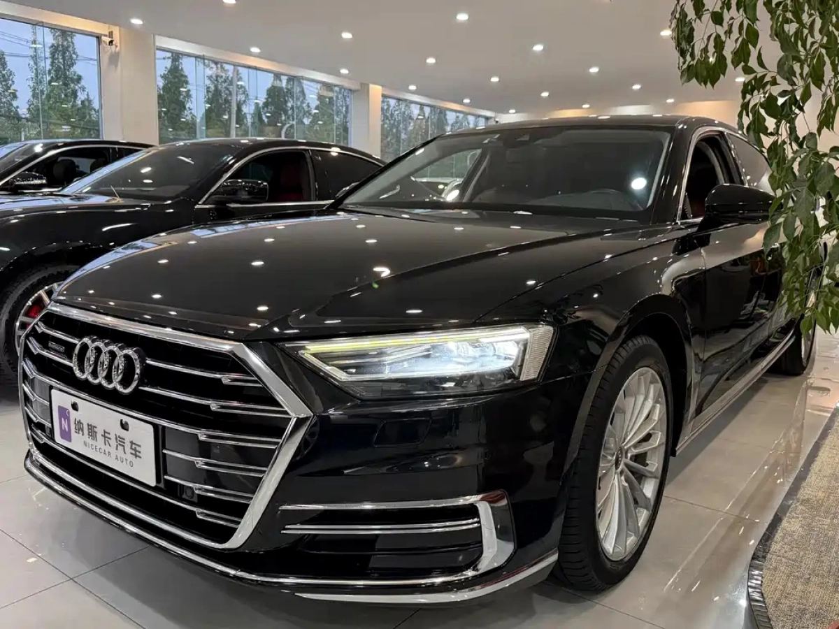 AUDI A8  2019