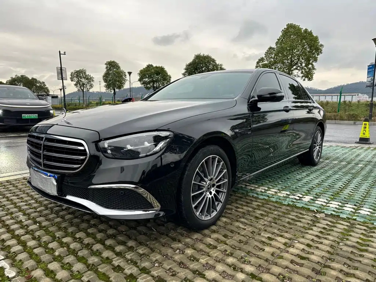 MERCEDES BENZ E-CLASS  2023