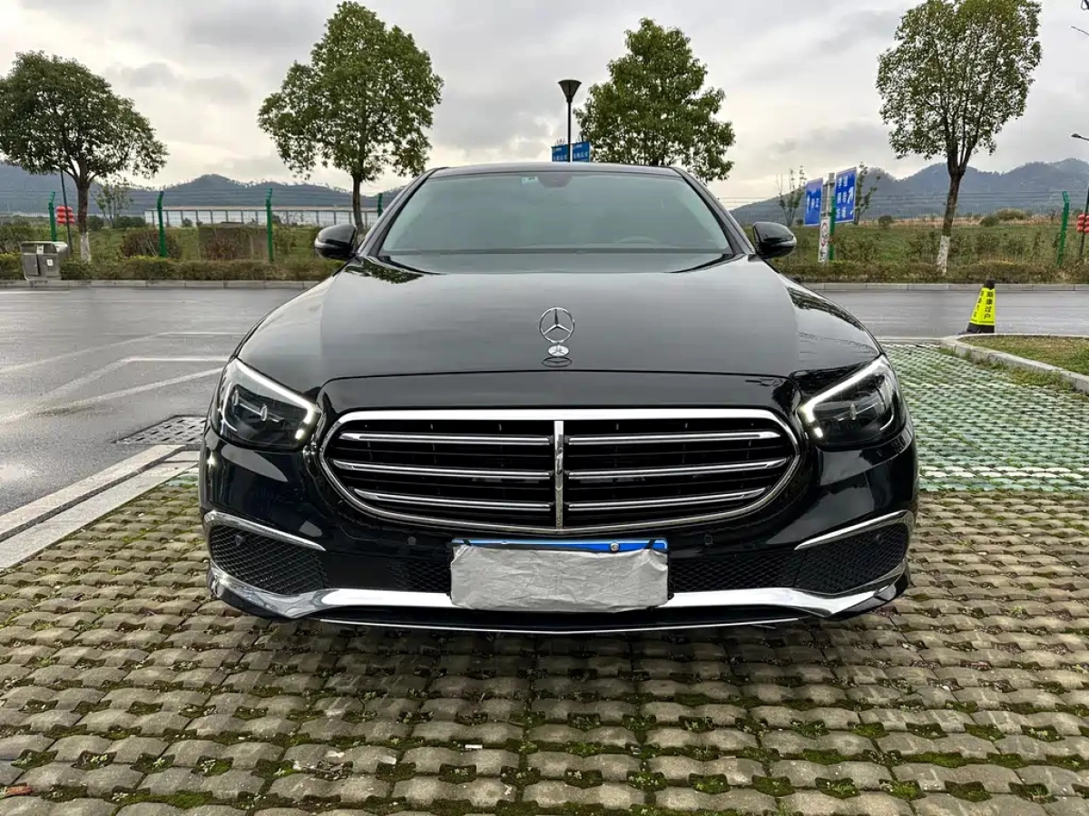 MERCEDES BENZ E-CLASS