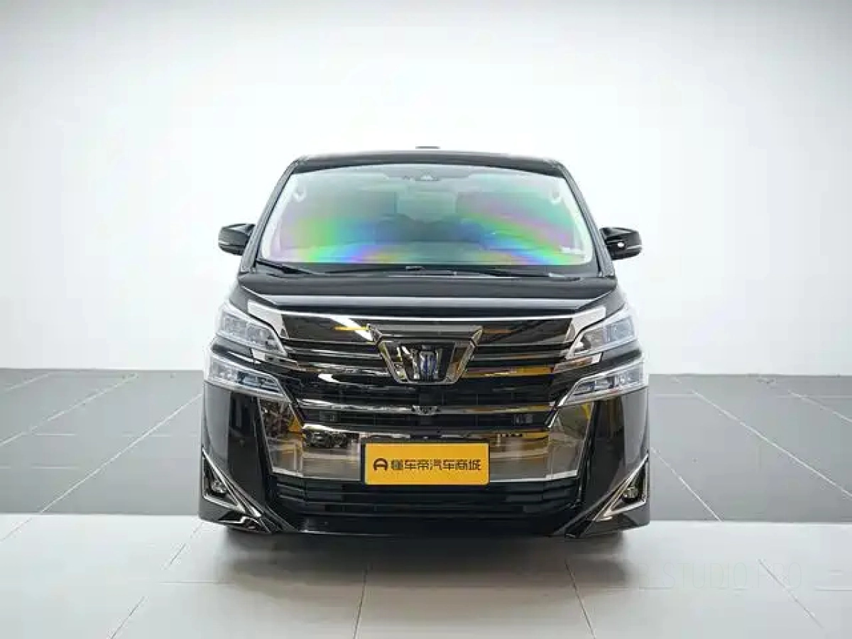 TOYOTA VELLFIRE