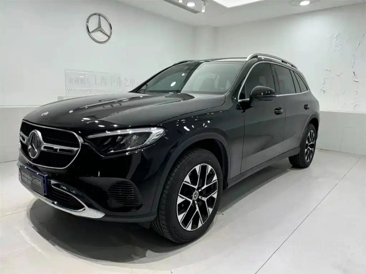 MERCEDES BENZ GLC  2024