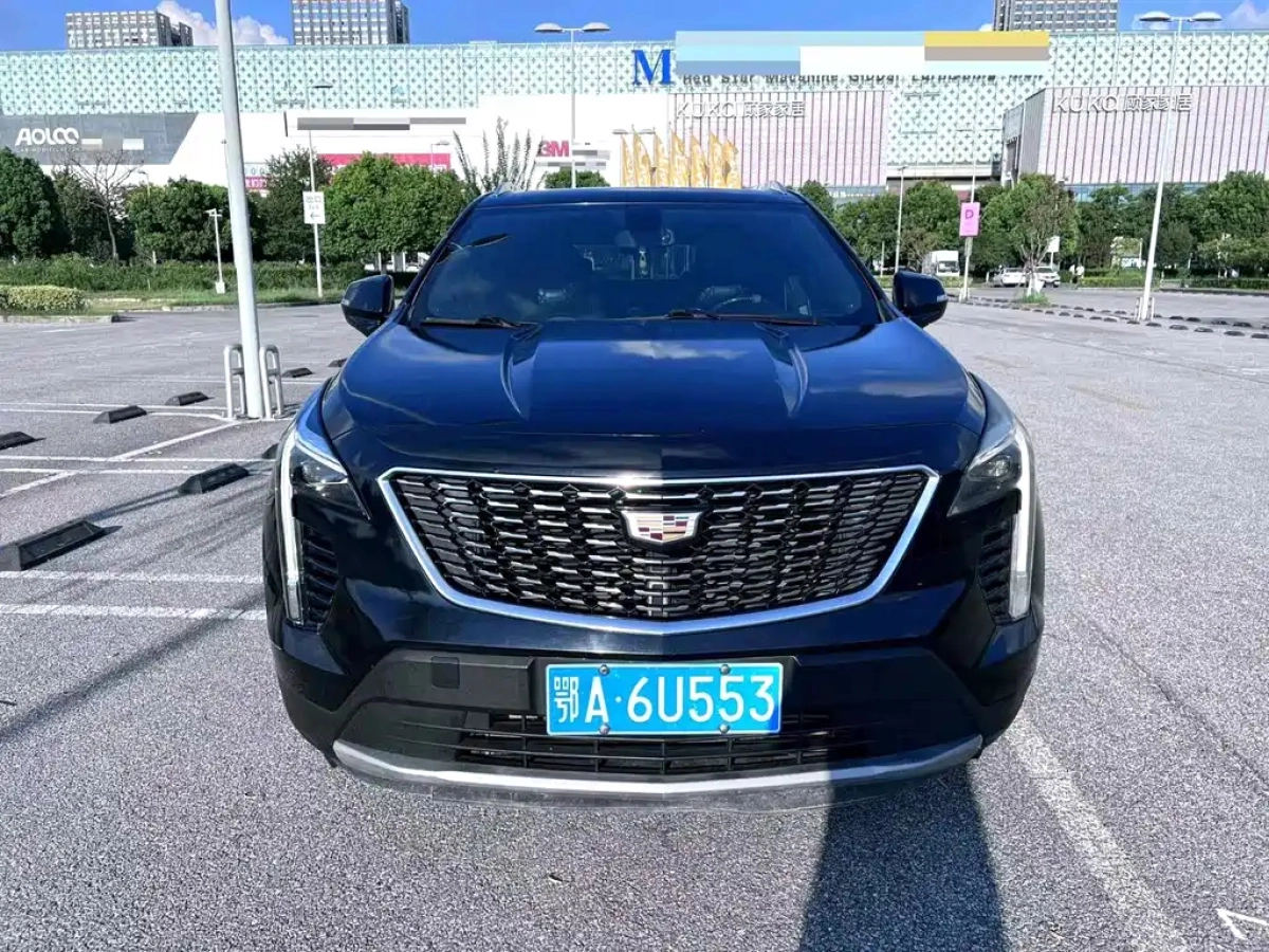 CADILLAC XT4