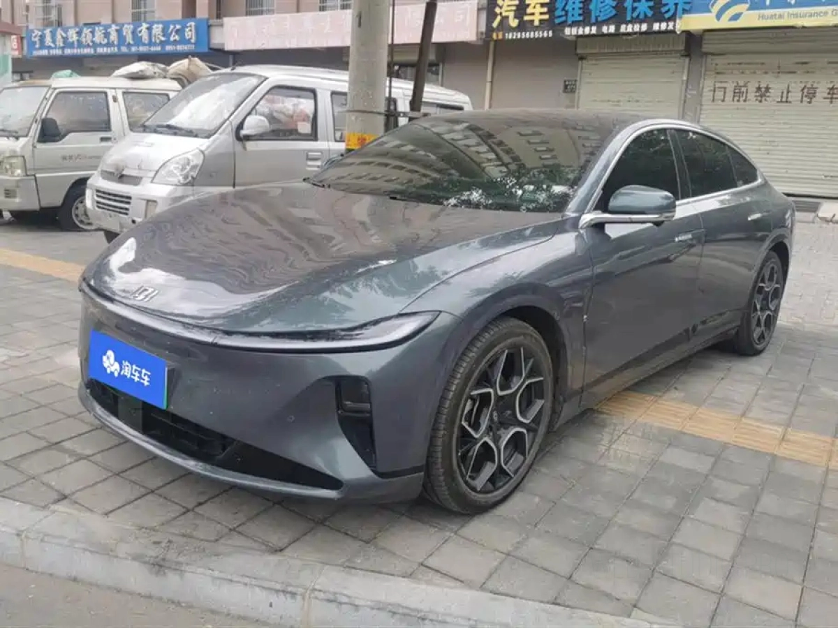 CHANGAN QIYUAN A07  2024