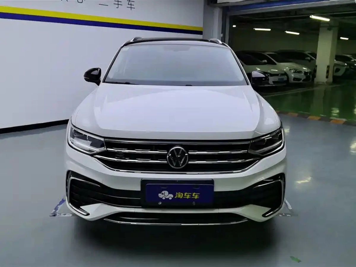 VOLKSWAGEN TIGUAN X