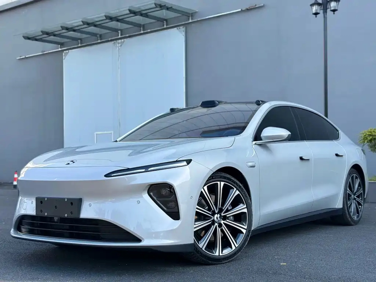 NIO ET7