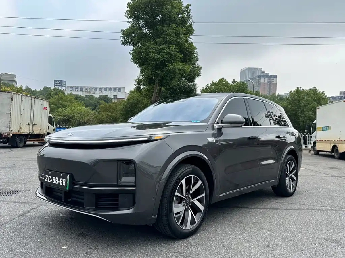 LI AUTO L8