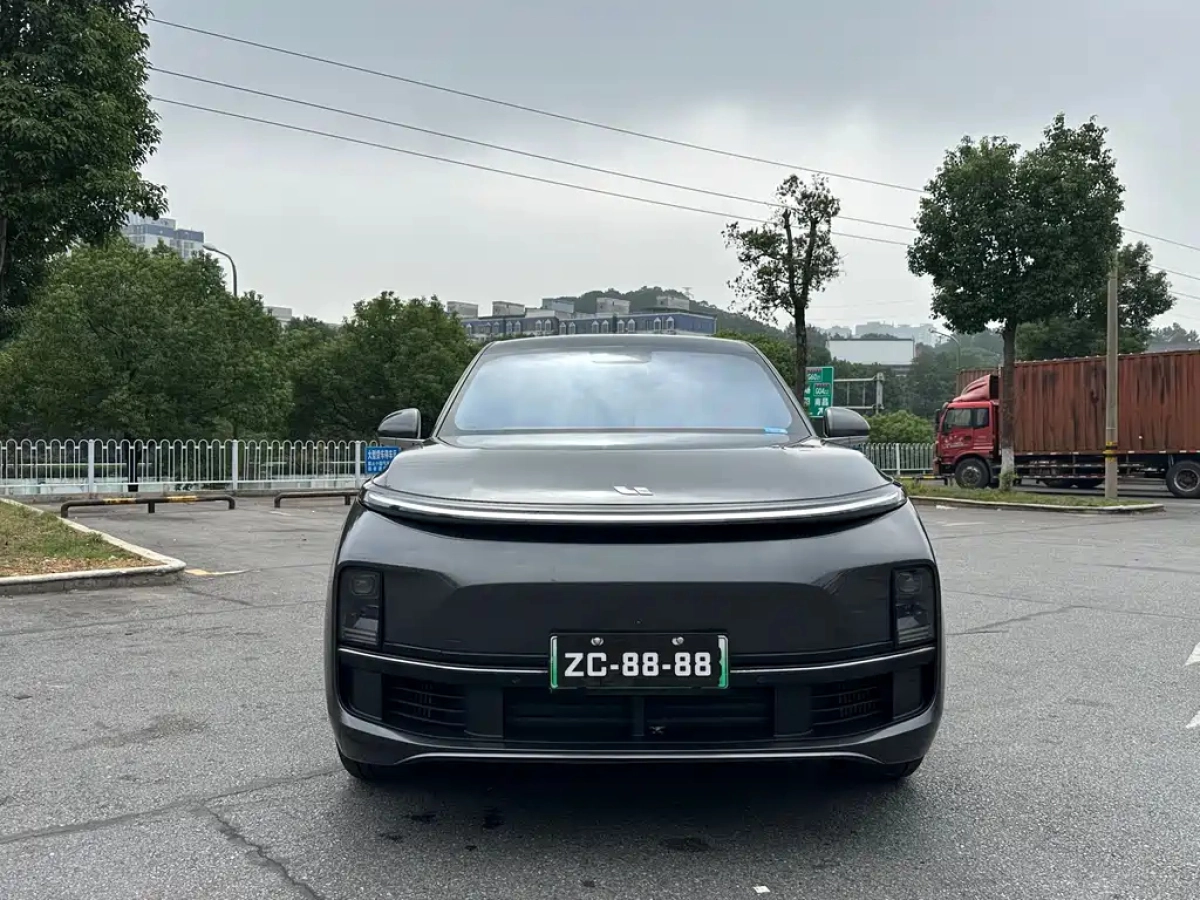 LI AUTO L8